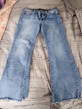 Judy Blue Medium Bootcut Denim Jeans with Contrast Stitching
